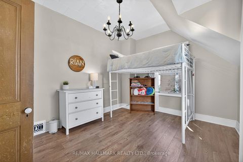 Photo 16 at 84 Wellington Street E, Wellington, Barrie