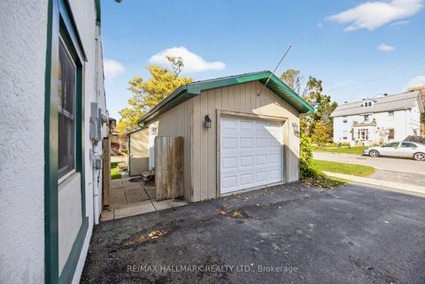 Photo 21 at 84 Wellington Street E, Wellington, Barrie