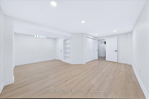 Photo 41 at 102 Wade Gate, Brownridge, Vaughan