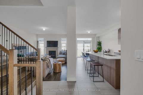 Photo 7 at 1386 Davis Loop, Lefroy, Innisfil