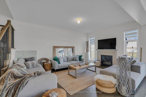 Photo 8 at 1386 Davis Loop, Lefroy, Innisfil