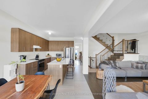 Photo 15 at 1386 Davis Loop, Lefroy, Innisfil