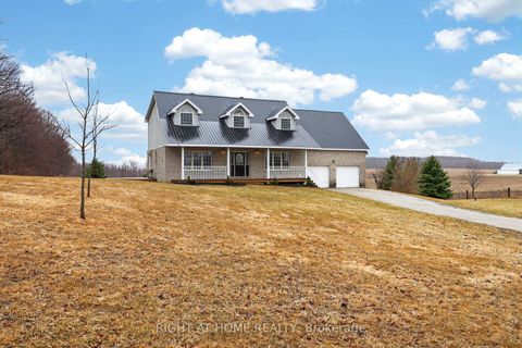 Photo 1 at 6435 12/13 Stayner Side Road, Rural Clearview, Clearview