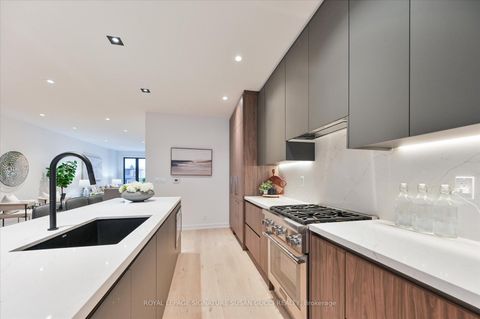 Photo 11 at 44 Doris Drive, Parkview, Toronto