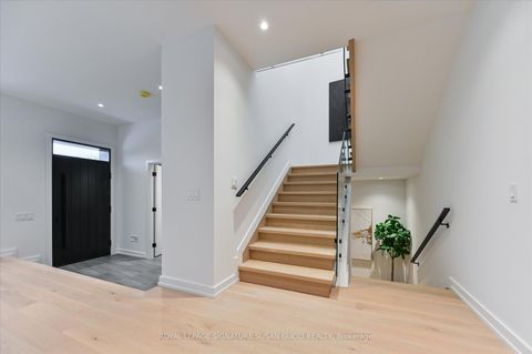 Photo 14 at 44 Doris Drive, Parkview, Toronto