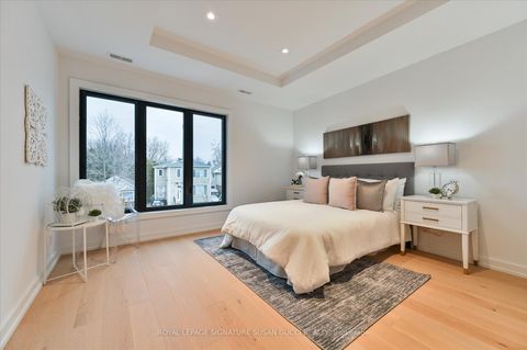 Photo 24 at 44 Doris Drive, Parkview, Toronto