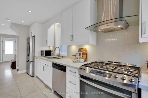 Photo 23 at 320 Melrose Avenue, Nortown, Toronto