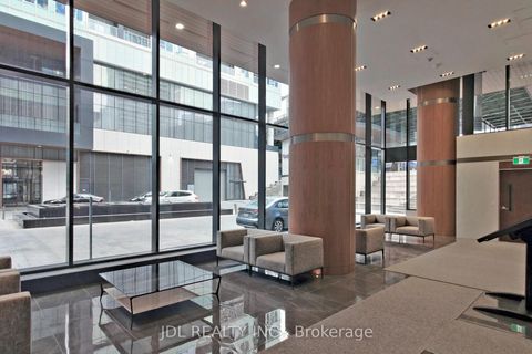 Photo 3 at 902 - 17 Bathurst Street, Waterfront Communities C1, Toronto