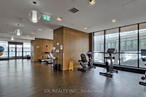 Photo 6 at 902 - 17 Bathurst Street, Waterfront Communities C1, Toronto