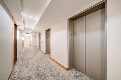 Photo 9 at 902 - 17 Bathurst Street, Waterfront Communities C1, Toronto
