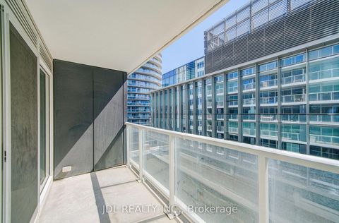 Photo 16 at 902 - 17 Bathurst Street, Waterfront Communities C1, Toronto