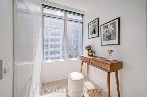 Photo 19 at 902 - 17 Bathurst Street, Waterfront Communities C1, Toronto