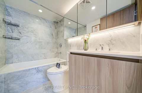 Photo 25 at 902 - 17 Bathurst Street, Waterfront Communities C1, Toronto
