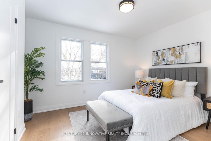 Photo 23 at 371 Milverton Boulevard, East York, Toronto