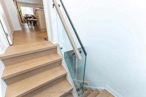 Photo 12 at 371 Milverton Boulevard, East York, Toronto