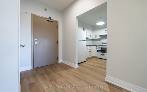 Photo 1 at Ph8 - 9 Chalmers Road, Doncrest, Richmond Hill