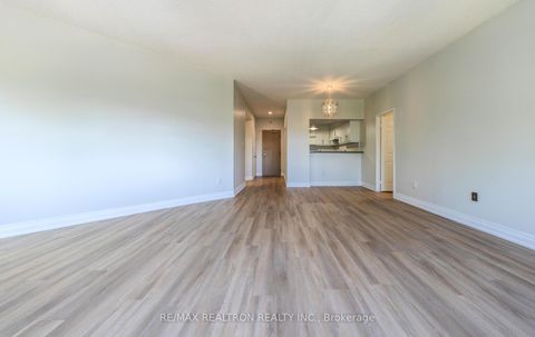 Photo 2 at Ph8 - 9 Chalmers Road, Doncrest, Richmond Hill