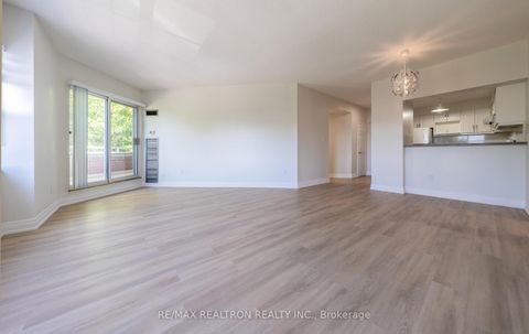 Photo 6 at Ph8 - 9 Chalmers Road, Doncrest, Richmond Hill