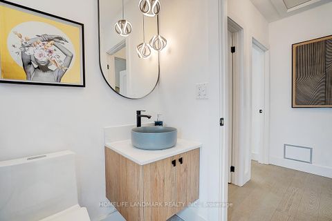 Photo 21 at 304 Kerswell Drive, Crosby, Richmond Hill