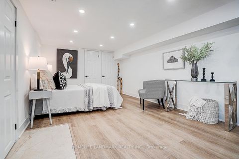 Photo 29 at 304 Kerswell Drive, Crosby, Richmond Hill