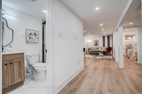 Photo 32 at 304 Kerswell Drive, Crosby, Richmond Hill