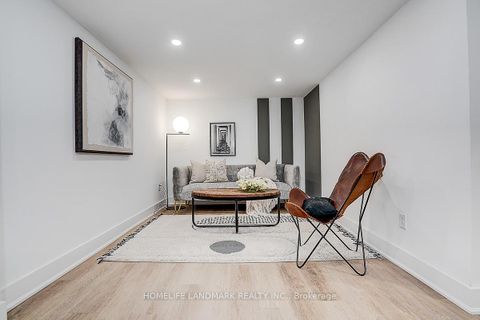 Photo 36 at 304 Kerswell Drive, Crosby, Richmond Hill