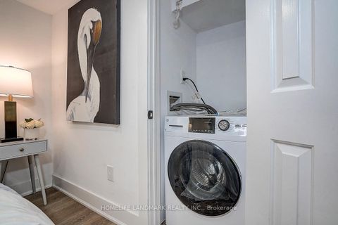 Photo 41 at 304 Kerswell Drive, Crosby, Richmond Hill