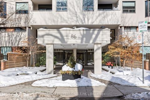 Photo 2 at 503 - 86 Gloucester Street, Yonge Corridor, Toronto