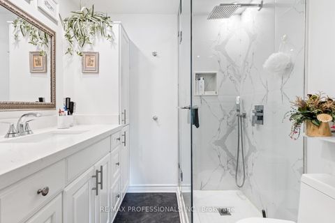 Photo 22 at 503 - 86 Gloucester Street, Yonge Corridor, Toronto