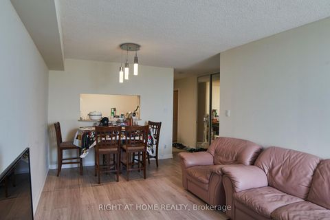 Photo 5 at 609 - 1700 Eglinton Avenue E, Victoria Village, Toronto