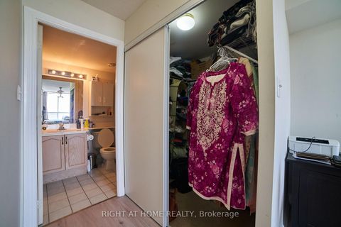 Photo 18 at 609 - 1700 Eglinton Avenue E, Victoria Village, Toronto