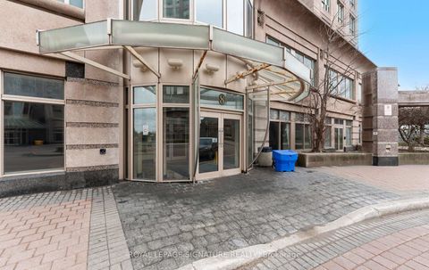 Photo 2 at 705 - 8 Lee Centre Drive, Woburn, Toronto