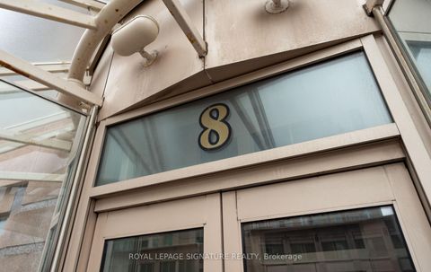 Photo 3 at 705 - 8 Lee Centre Drive, Woburn, Toronto