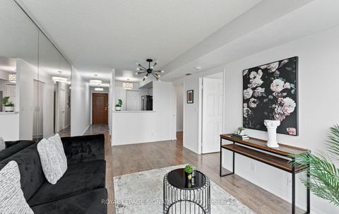 Photo 13 at 705 - 8 Lee Centre Drive, Woburn, Toronto