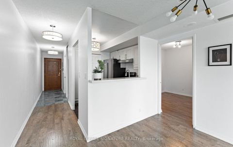 Photo 16 at 705 - 8 Lee Centre Drive, Woburn, Toronto