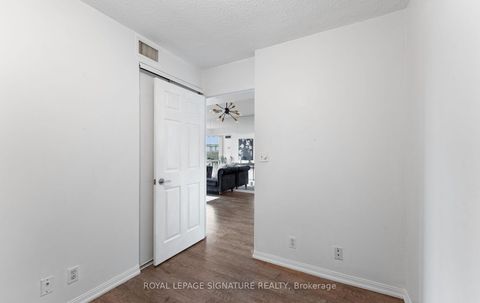 Photo 27 at 705 - 8 Lee Centre Drive, Woburn, Toronto