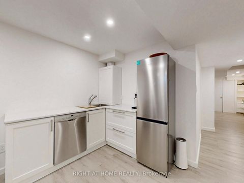 Photo 34 at 179 Vanguard Road, Patterson, Vaughan