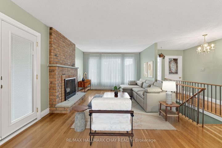 Photo 5 at 363 London Road, London, Newmarket