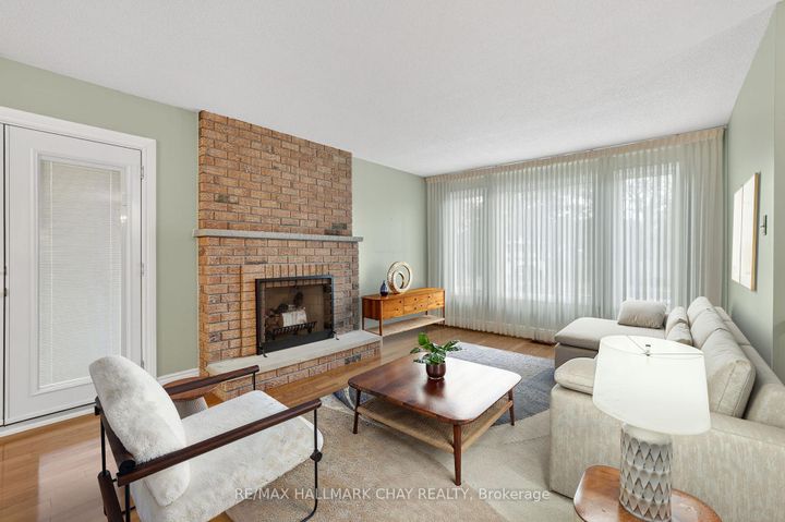 Photo 6 at 363 London Road, London, Newmarket