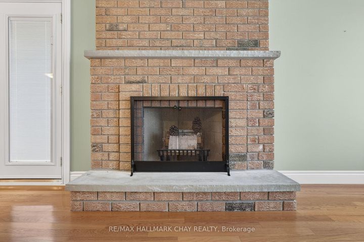 Photo 7 at 363 London Road, London, Newmarket