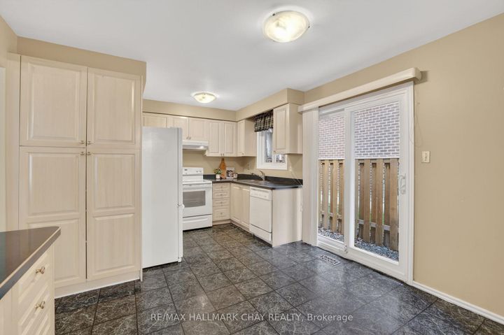 Photo 14 at 363 London Road, London, Newmarket