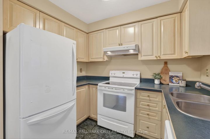 Photo 15 at 363 London Road, London, Newmarket