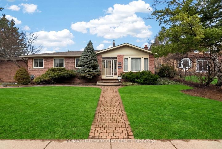 Photo 34 at 363 London Road, London, Newmarket