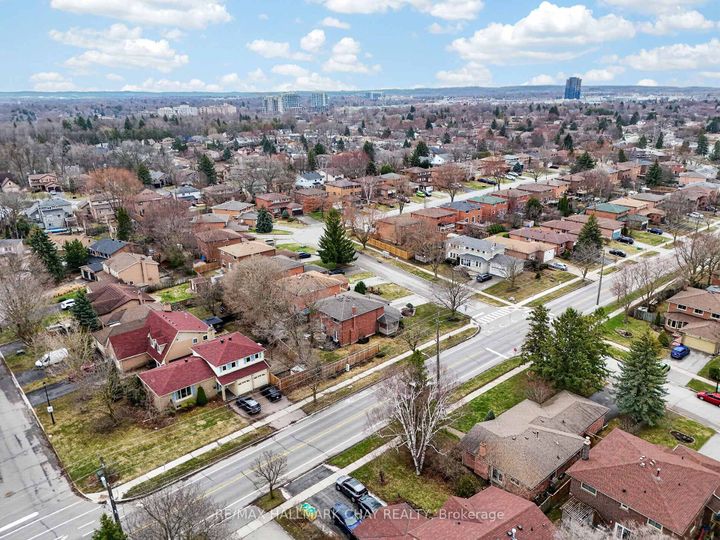 Photo 37 at 363 London Road, London, Newmarket