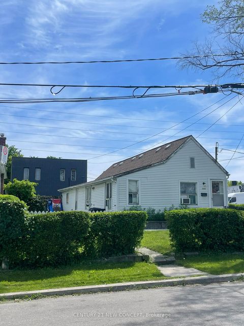 Photo 2 at 1171 Roselawn Avenue, Belgravia, Toronto