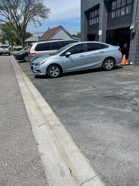 Photo 7 at 1171 Roselawn Avenue, Belgravia, Toronto