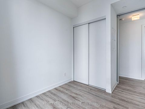 Photo 16 at 3302 - 28 Wellesley Street, Yonge Corridor, Toronto