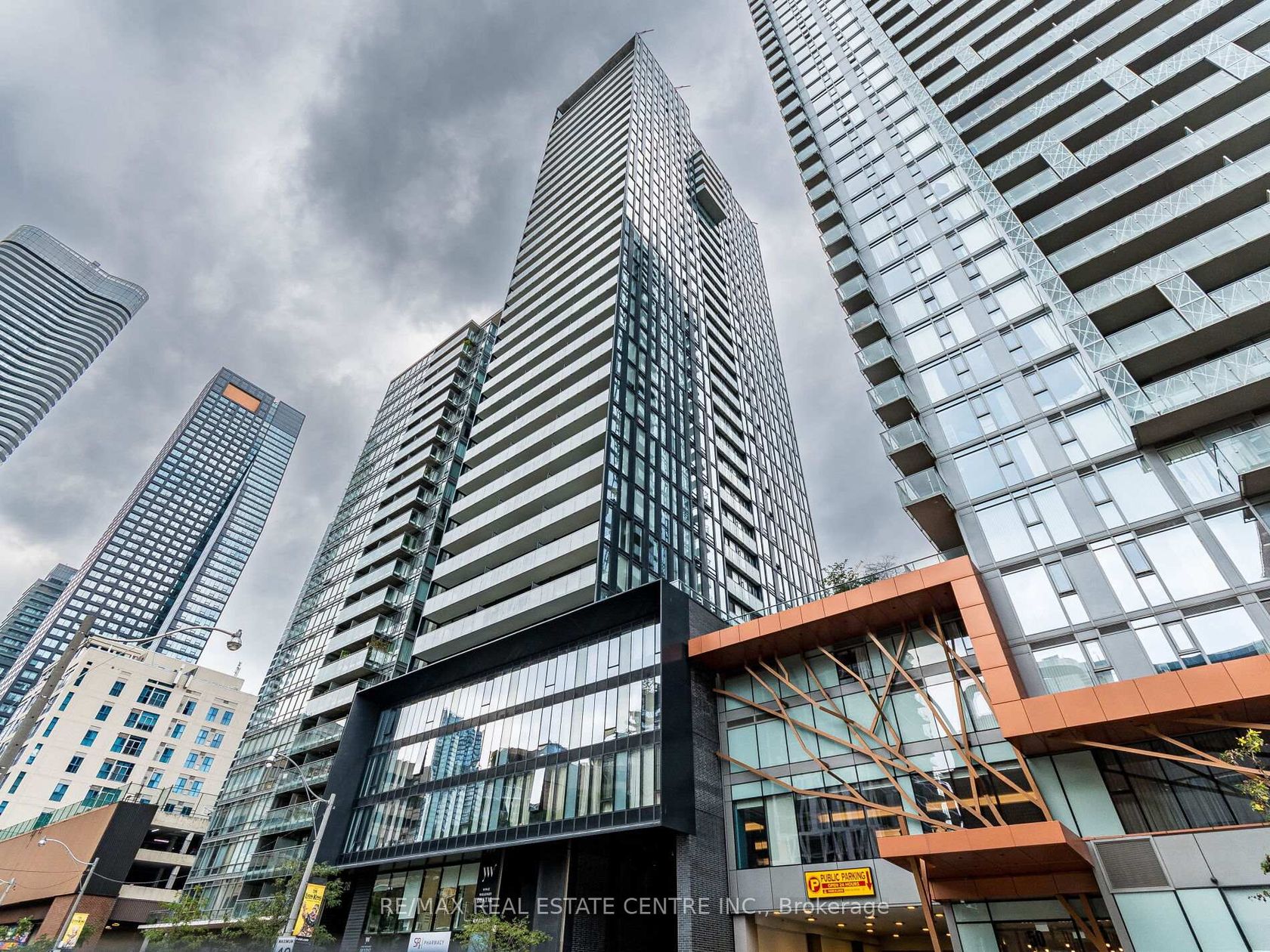 3302 - 28 Wellesley Street, Yonge Corridor, Toronto photo number 2