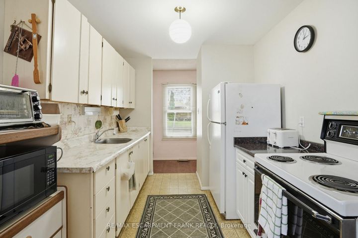 Photo 14 at 99 PALMER Road, Berrisfield, Hamilton