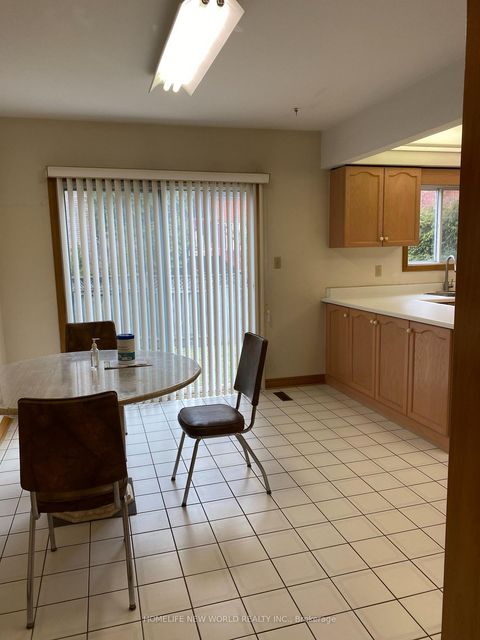 Photo 6 at 81 Dalmatian Crescent, Highland Creek, Toronto